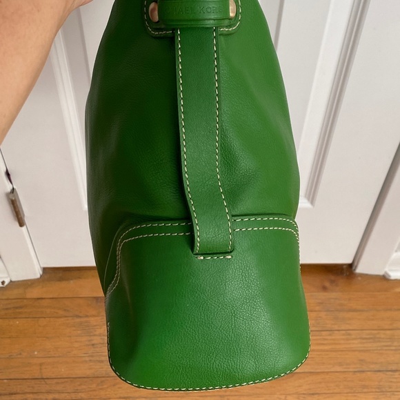 Michael Kors Leather Millbrook Handbag - Picture 3 of 11